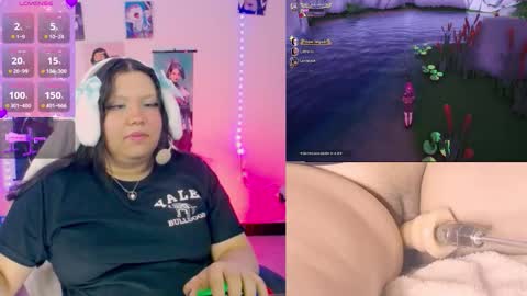 Snapshot of crystal_velvet01 chatting on February 19, 1:56 am crystal online show from February 19, 1:56 am