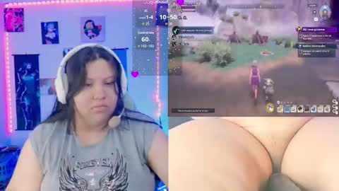 Snapshot of crystal_velvet01 chatting on March 18, 1:31 am crystal online show from March 18, 1:31 am