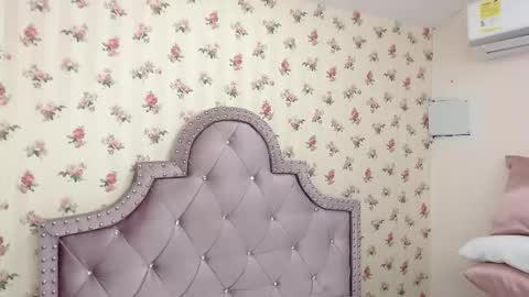 Snapshot of crystal_watson0 chatting on March 26, 1:06 pm Milf Latina online show from March 26, 1:06 pm