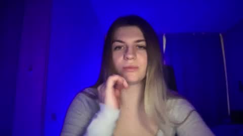 crystalblush01 online show from March 29, 2:39 pm