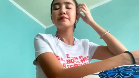 Snapshot of crystalbriceno chatting on February 21, 6:25 am Mary online show from February 21, 6:25 am