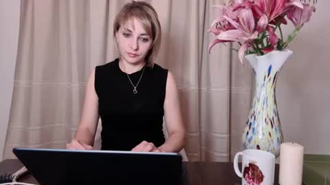 Mary online show from July 12, 8:33 pm