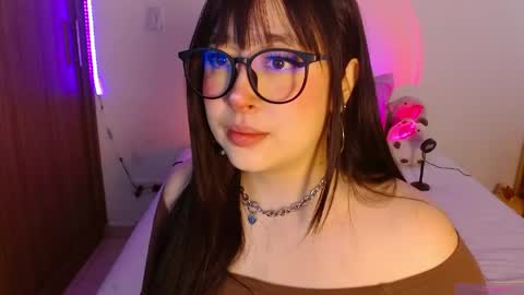 Olivia  online show from May 1, 1:05 pm