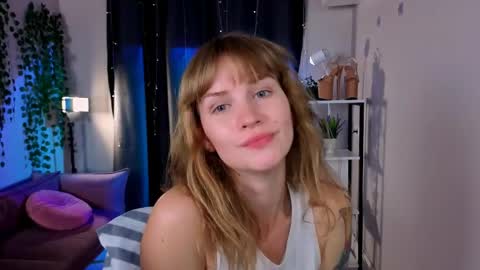 Crystal online show from May 22, 6:24 pm