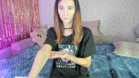 Snapshot of crystalnut chatting on January 10, 12:04 pm Maria online show from January 10, 12:04 pm