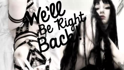 Sasha    Make me moan with patterns   good music here  online show from November 16, 3:06 pm