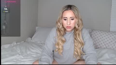 Nikki online show from October 27, 12:36 am