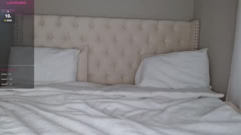 Nikki online show from December 23, 1:47 am