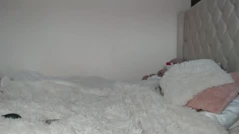 Snapshot of crystalsweet2000 chatting on January 10, 2:45 pm MissCrystal online show from January 10, 2:45 pm