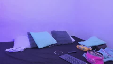 Soy Crystal online show from February 5, 10:42 am