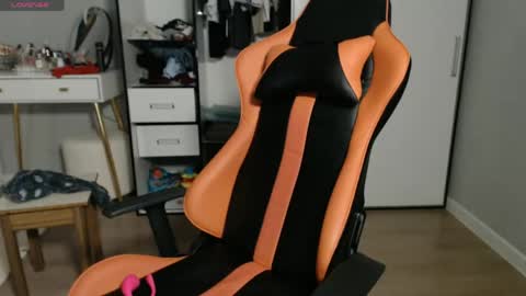 Lia online show from March 30, 2:40 pm