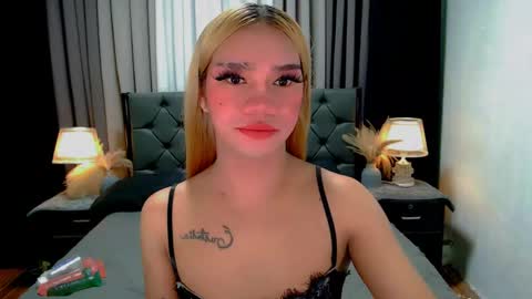 bea takashi  online show from May 11, 4:04 pm