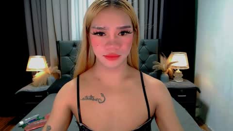 bea takashi  online show from May 15, 9:49 am