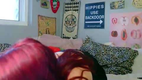     online show from November 15, 6:26 pm