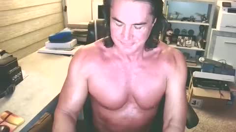 Yup... kinda old but Stop in and say hello online show from November 7, 4:01 am