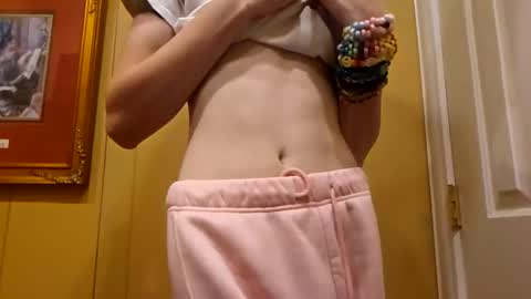 cuddleavenue online show from September 20, 3:18 am