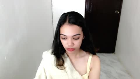 Snapshot of cuddlepunk_bubble chatting on May 12, 4:59 pm cuddlepunk_bubble online show from May 12, 4:59 pm