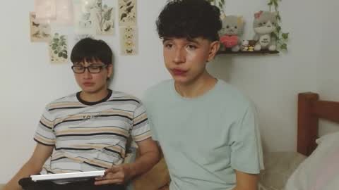 Snapshot of cuddly_and_jinx chatting on March 21, 10:13 pm cuddly_and_jinx online show from March 21, 10:13 pm