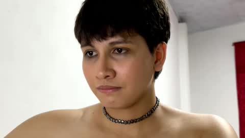 Snapshot of cuddly_and_jinx chatting on March 25, 12:38 am cuddly_and_jinx online show from March 25, 12:38 am