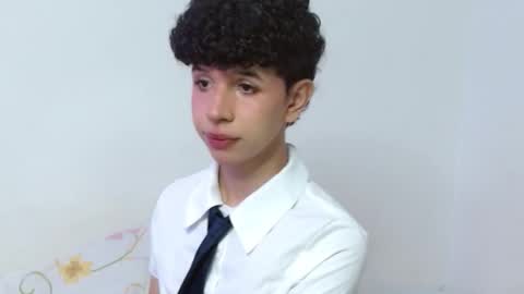 Snapshot of cuddly_twinkie chatting on September 20, 10:05 am Cuddly online show from September 20, 10:05 am