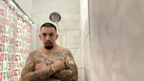 Snapshot of cuete2100 chatting on April 7, 11:37 pm cuete2100 online show from April 7, 11:37 pm