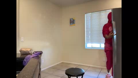 Snapshot of cum2charmxx chatting on November 7, 5:24 pm cum2charmxx online show from November 7, 5:24 pm