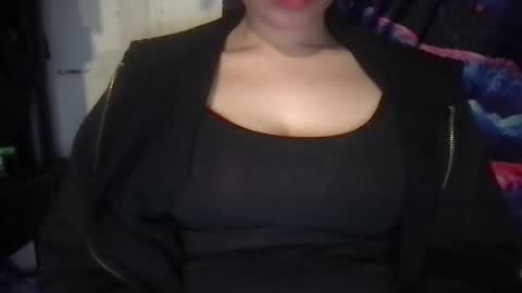 Angela online show from December 11, 5:37 pm