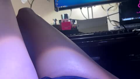 im KIM new girl to spoil online show from February 21, 7:34 am