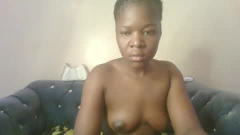 Snapshot of cum_cutiexx chatting on September 16, 2:18 pm Cammy online show from September 16, 2:18 pm