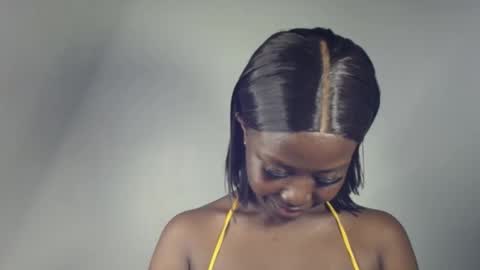 Snapshot of cum_ebony_smile chatting on September 27, 1:05 pm cherry online show from September 27, 1:05 pm