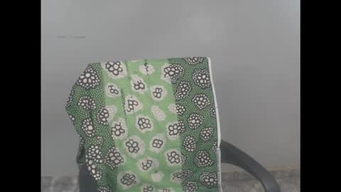 sophie online show from September 29, 8:08 am