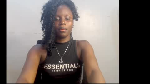 sophie online show from May 11, 2:45 pm