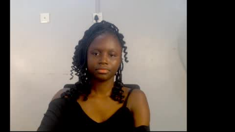sophie online show from May 18, 6:41 am