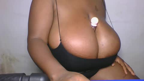 cum_girl_ online show from April 1, 7:09 am