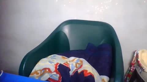cum_girl_ online show from April 15, 9:16 am