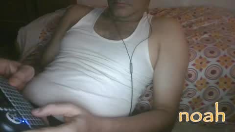 Snapshot of cum_l chatting on April 11, 8:07 am Noha online show from April 11, 8:07 am