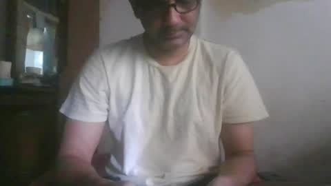 Snapshot of cum_l chatting on April 21, 6:20 am Noha online show from April 21, 6:20 am