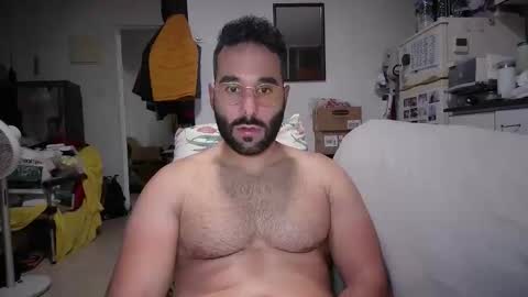 Snapshot of cuman15 chatting on February 10, 11:31 pm Cuman online show from February 10, 11:31 pm