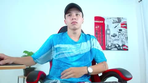 cumandres online show from September 18, 2:08 pm