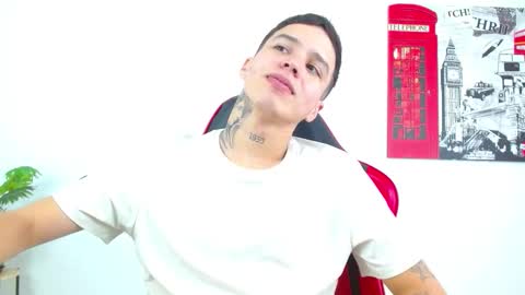 cumandres online show from February 4, 3:40 pm