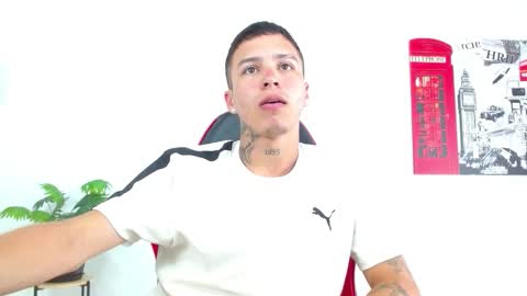 cumandres online show from March 23, 2:43 pm