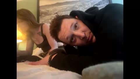 CuMAw3R online show from March 25, 6:08 am