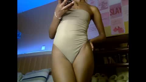 Snapshot of cumbaby_16 chatting on February 16, 8:16 pm cumbaby_16 online show from February 16, 8:16 pm