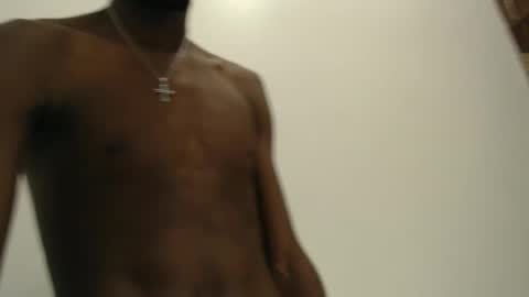 Snapshot of cumdaddzy_ebony chatting on March 21, 1:48 pm zdaddy online show from March 21, 1:48 pm