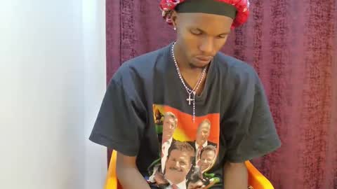 Snapshot of cumdaddzy_ebony chatting on March 25, 9:26 am zdaddy online show from March 25, 9:26 am