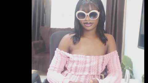 cumebony_petit online show from February 26, 8:35 am