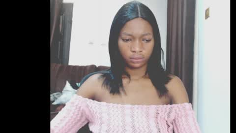 cumebony_petit online show from March 26, 7:03 am