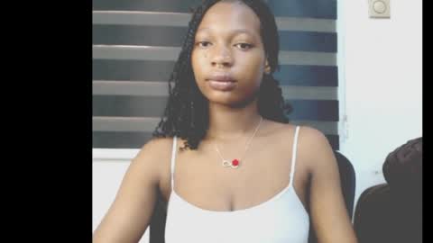 cumebony_petit online show from May 11, 6:08 am