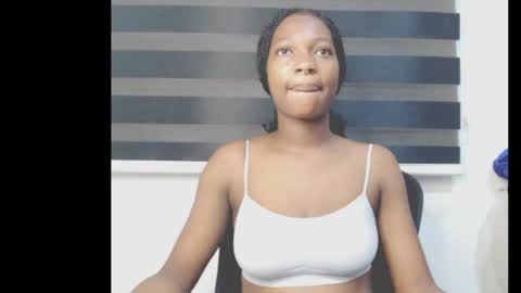 cumebony_petit online show from May 15, 6:09 am