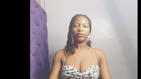 cumebony_petit online show from May 17, 6:33 am